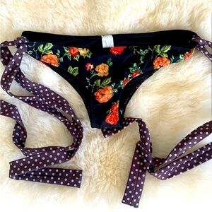 Caroline Constas “Clem” Knotted Printed Triangle Bikini Bottoms – Size S – NWOT